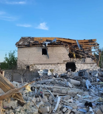 Авіабомба вдарила в будинок на Харківщині: загинула жінка, поранено чоловіка