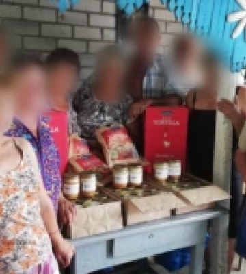 Мешканці селища Козацького та села Веселого отримали допомогу від благодійників