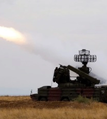 В Києві та інших регіонах чутно потужні вибухи: що відомо