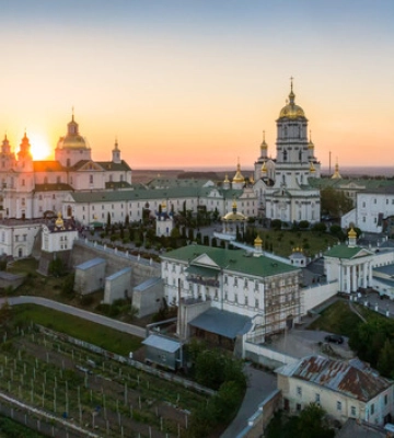 Суд зобов&#039;язав УПЦ МП повернути заповіднику майно Нижньої Лаври: подробиці