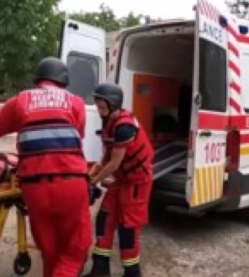 Утренний обстрел Херсона: в больнице умер пострадавший