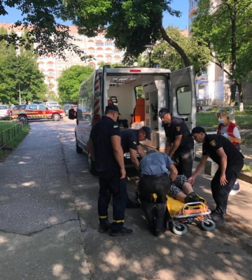 Рятувальники надали допомогу жителям Вараша