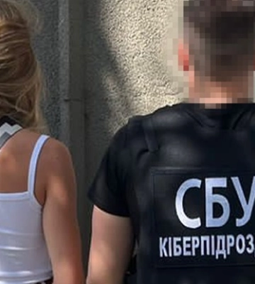 СБУ затримала зрадницю, яка коригувала повітряні удари росіян по Одесі