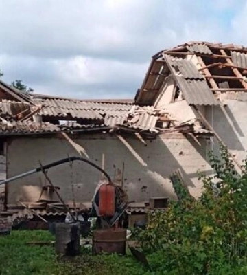 Ворог ударив по цивільному об’єкту на Івано-Франківщині, загинув 8-річний хлопчик, є постраждалі (оновлено). ФОТО