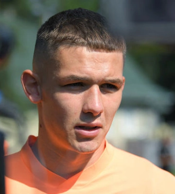 Сікан: Завжди хочеться грати на своїй позиції, але тренер ставить мене півзахисником