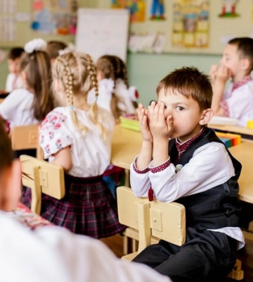 «Добровільні внески» у школах: дослідження виявило кричущу статистику