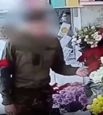 В Киевской области мужчина, выдавая себя за военного, ограбил магазин: видео