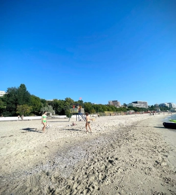 В Одесі офіційно відкрили для купання перші шість пляжів