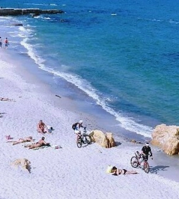 В Одесі офіційно дозволили купання в морі: перелік пляжів