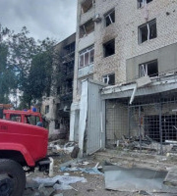 Внаслідок удару керованою авіабомбою по Оріхову загинув правоохоронець, щонайменше 12 поранених