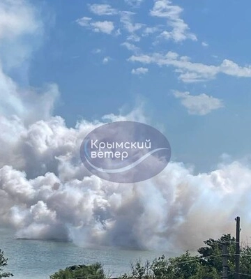 У районі Кримського мосту вдруге за день лунали вибухи: що кажуть окупанти