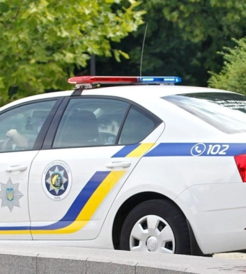 Вибіг на дорогу і вдарився головою об авто: у Ірпені розслідують ДТП з 5-річною дитиною (ВІДЕО)