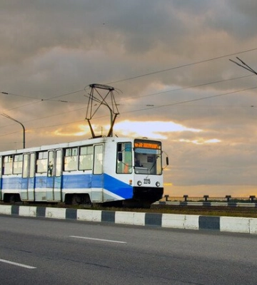 Як курсує електротранспорт в Дніпрі в неділю: зміни та розклад