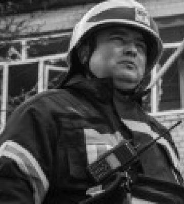 Умер спасатель, который получил ранения во время повторного обстрела Покровска