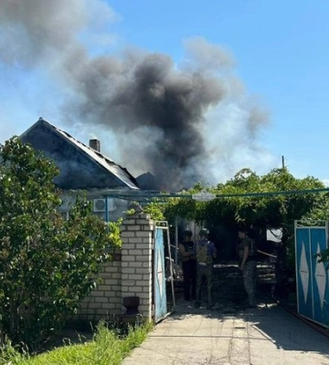 Российские обстрелы убили шесть человек в Херсонской области: среди них — младенец
