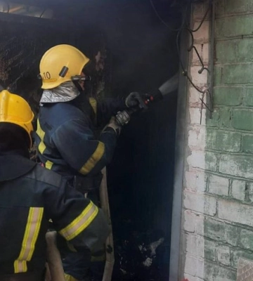 У Кривому Розі чоловік отримав опіки, намагаючись врятувати майно з вогню