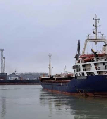 У Чорному морі російські війська відкрили попереджувальний вогонь по судну, що прямувало в Ізмаїл