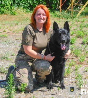 «Люблю їх як дітей, але вимагаю як від напарників», - кінолог Тетяна Данилюк про своїх службових собак