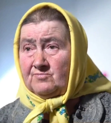 Пекла і роздавала хліб: історія 75-річної жінки з Київщини потрапила у музей &quot;Голоси мирних&quot; Фонду Ріната Ахметова