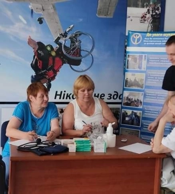 У Львові переселенці з Луганщини можуть отримати засоби гігієни, одяг, продукти харчування: де саме та коли