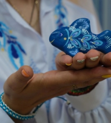 Вишиванка за мотивами таврійського розпису: бренд, створений у Миколаєві