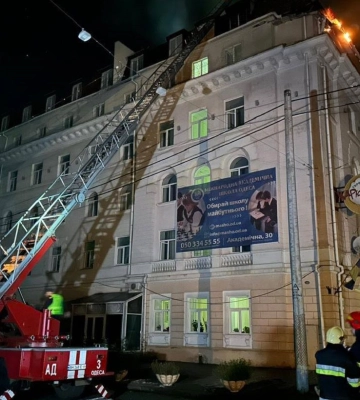 Божевільні терористи. Єрмак відреагував на нічні російські удари по Одесі