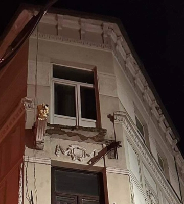 Во Львове обвалился балкон вместе с мужчиной