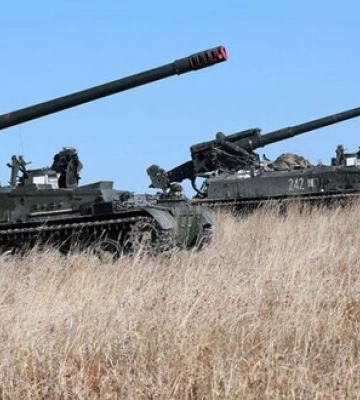 Росіяни вночі обстріляли Ізюм, постраждала жінка