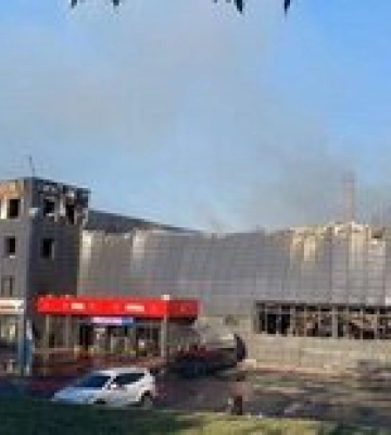 Уничтоженный супермаркет в Одессе. Правоохранители начали расследование атаки – фото