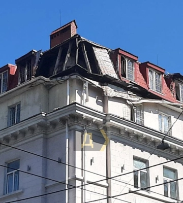 В результате ночной атаки в Одессе повреждены 113 зданий (, )