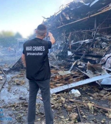 Постраждали 113 будинків, серед них заклади освіти й памʼятник архітектури: Труханов розповів про наслідки обстрілу Одеси, відео