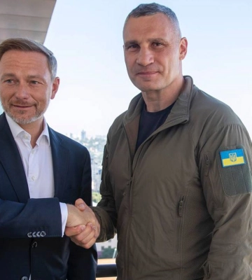 Кличко в Києві зустрівся з міністром фінансів Німеччини: говорили про фінансову допомогу та постачання зброї