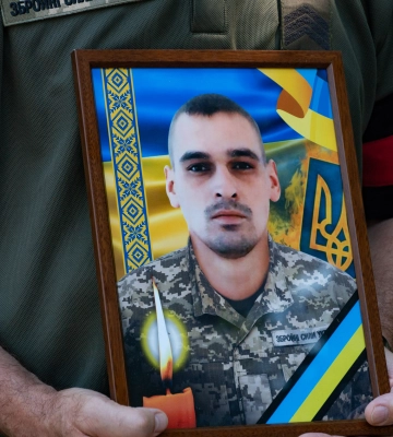 В Ужгороді попрощалися із Олександром Мельником