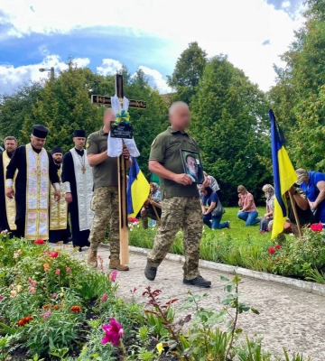 На Волині провели в останню дорогу Миколу Комяка