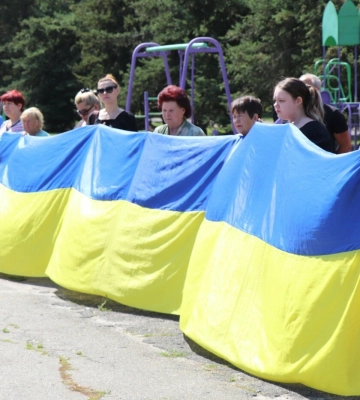 Загинув виконуючи бойове завдання поблизу Бахмуту: на Дніпропетровщині попрощалися з Денисом Онищенком