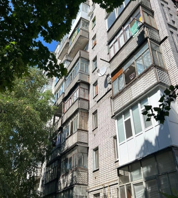 На вулиці Шевченка у Кременчуці ускладнено рух: зіштовхнулись два легковики