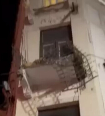 Во Львове обрушился балкон. Есть погибший (видео)