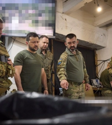 Зеленський у понеділок побував на командних пунктах декількох бригад у районі Соледара