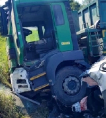 Дружина водія загинула, донька у лікарні: Деталі ДТП біля Рівного (ФОТО)