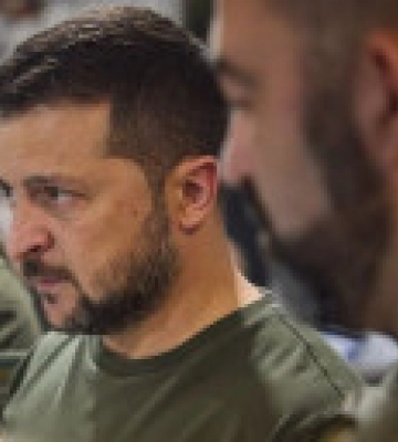 Президент в Донецкой области: с кем, о чем общался и кого наградил