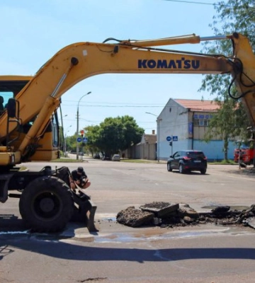 У Миколаєві за допомогою іноземних партнерів відновлюють магістральну мережу теплопостачання