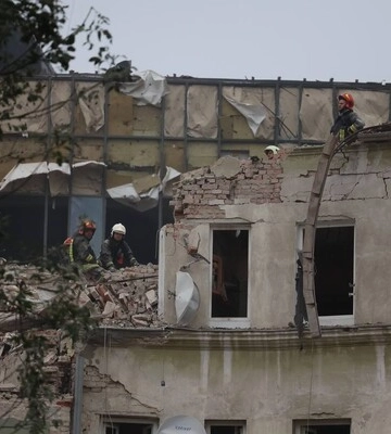 На Львівщині вибухи. Ракети з Луцька змінили курс на Захід