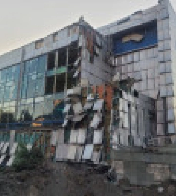 Ворожа атака на Дніпро: пошкоджений спортивний об&#039;єкт, де тренувалися діти