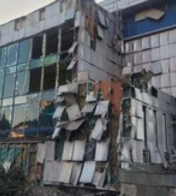 У Дніпрі внаслідок удару пошкоджено спортивний об&#039;єкт – фото