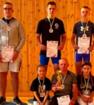 Школярі зі Старовижівщини – переможці чемпіонату Волині з важкої атлетики