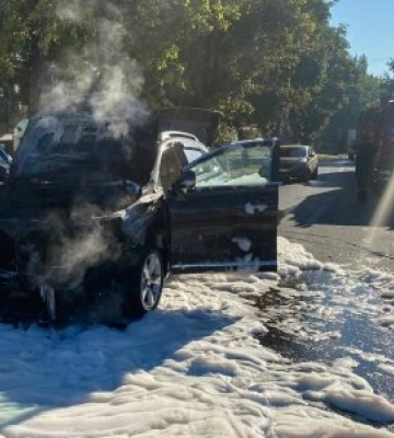 В центрі Миколаєва горів автомобіль