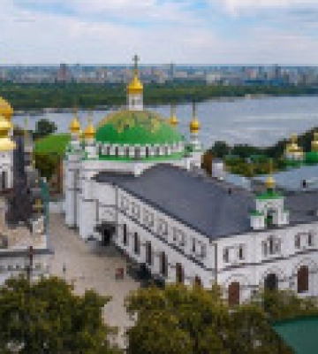 Комісія сьогодні оглянула у Лаврі два заблоковані раніше корпуси - заповідник