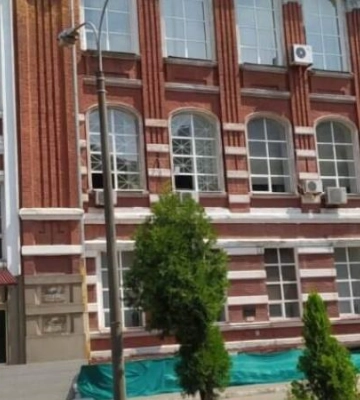 Навчальний рік 2023-2024 у Дніпрі: чи будуть цього року благодійні внески до фондів шкіл