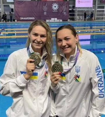 Кропивницькі плавчині завоювали медалі на чемпіонаті світу серед спортсменів з вадами слуху