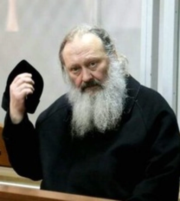 Завезіть його на СТО: стало відомо про хворобу Паші &quot;Мерседеса&quot;